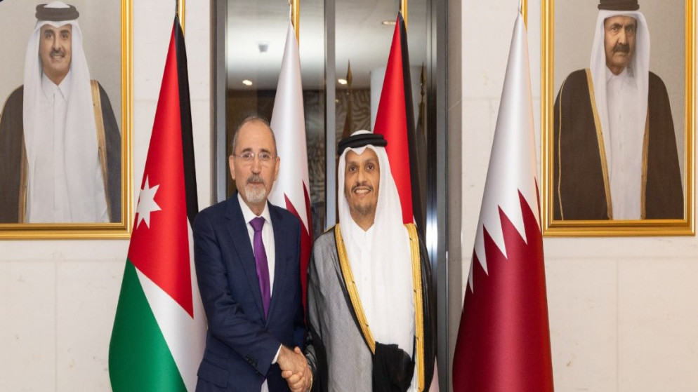 الصفدي ونظيره القطري يبحثان جهود خفض التصعيد بالمنطقة