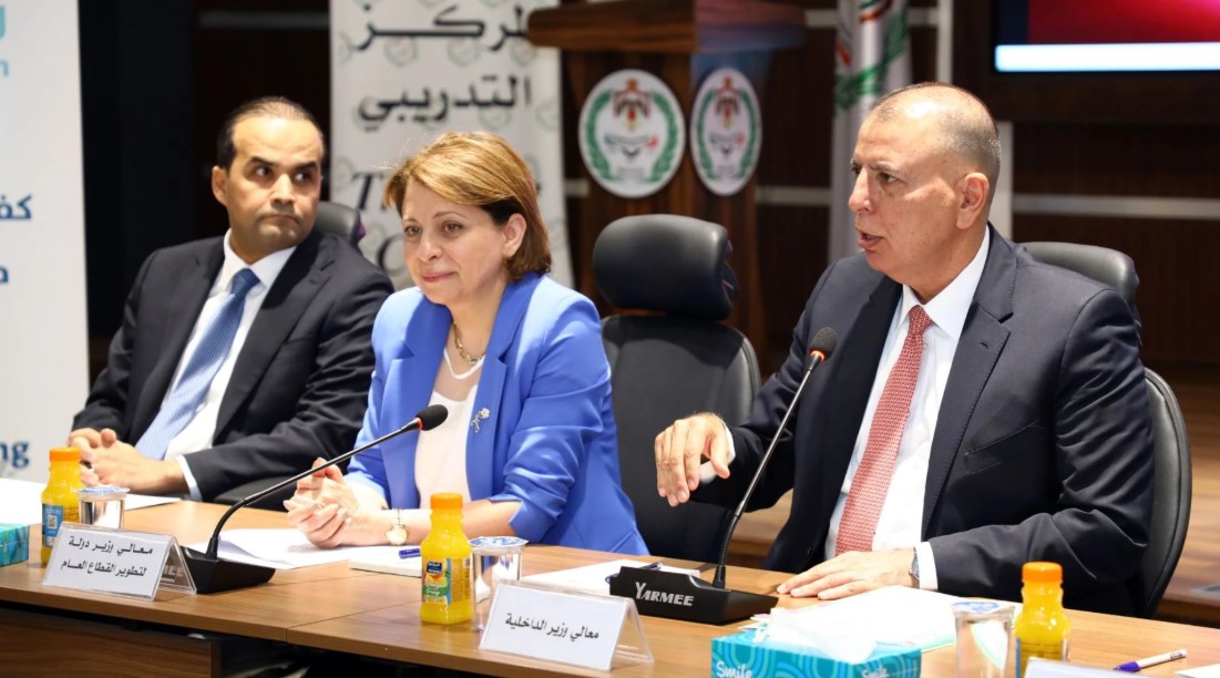 الداخلية تبحث نقاط القوة والضعف في العمل المؤسسي