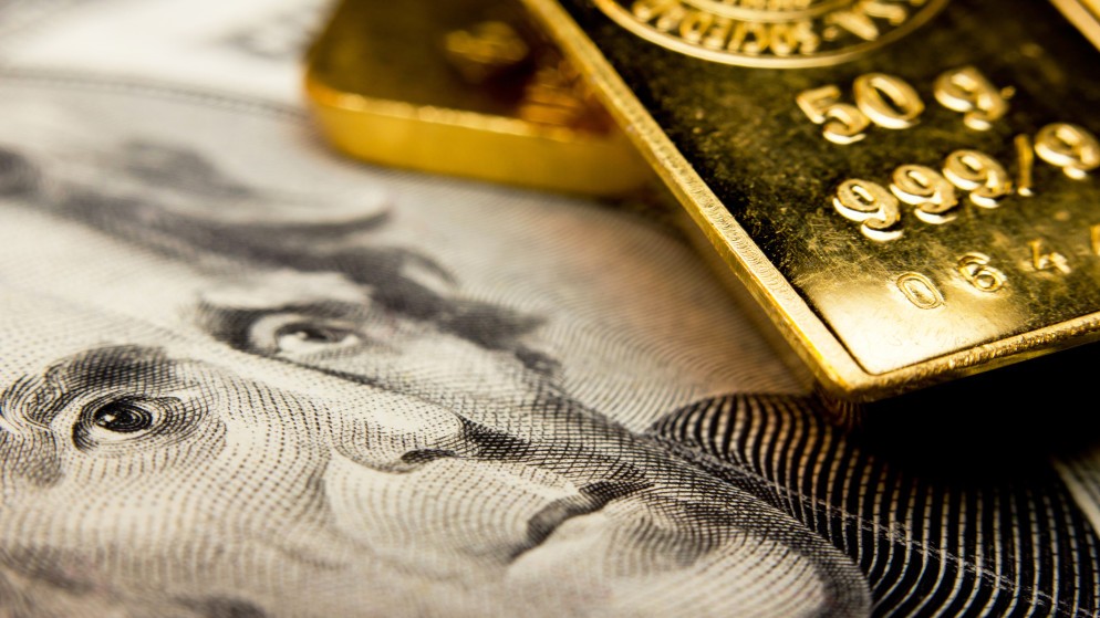 3700 دولار للأونصة ..  أسعار الذهب تواصل التسلق إلى أعلى قمة