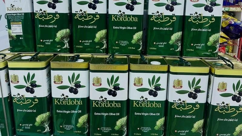 الاستهلاكية العسكرية: زيت الزيتون التونسي متوفر في الفروع