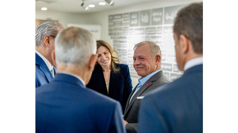 الملك يزور مستشفيات البشير ويوجه الحكومة لتوسعة مركز سميح دروزة للأورام