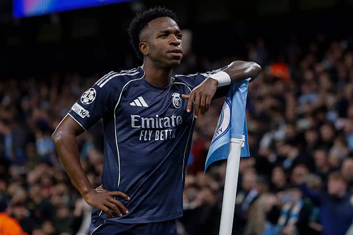 بفضل إمبراطوريته التسويقية في ريال مدريد  ..  فينيسيوس جونيور يدفع راتبه من جيبه 