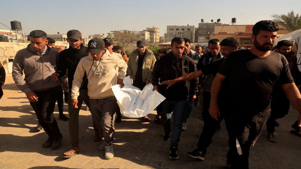 شهيدان برصاص وقصف الاحتلال في غزة