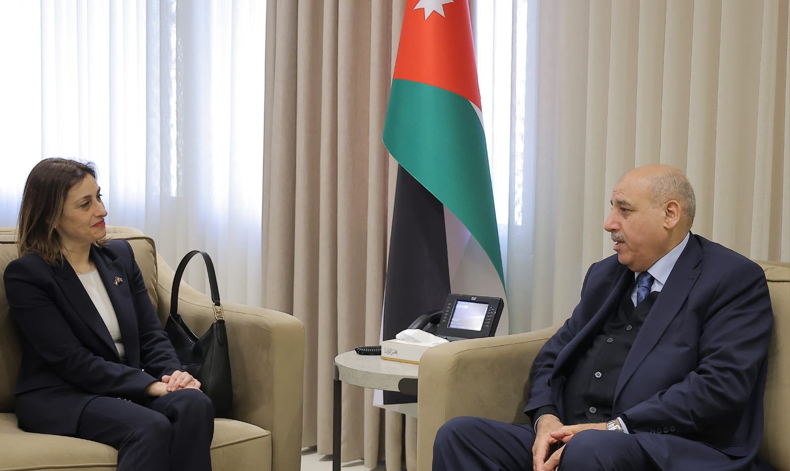 رئيس النواب يلتقي السفيرة اليونانية