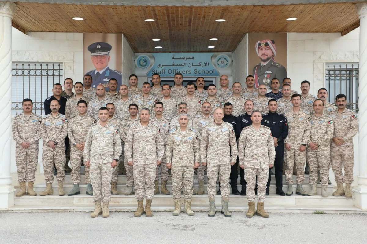 تخريج عدد من الدورات في قيادة سلاح الجو الملكي