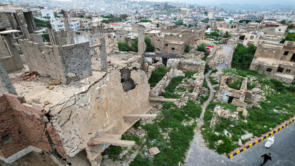 الجيش اليمني ينفذ 20 غارة على أهداف للحوثيين