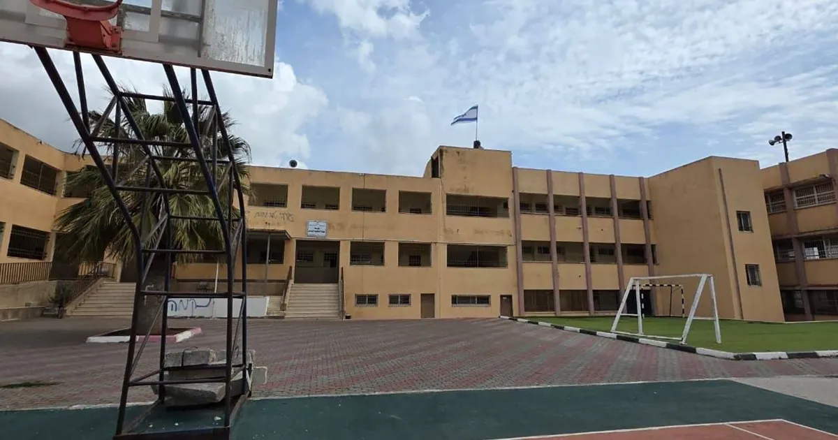 الضفة ..  مستوطنون يهدمون مدرسة فلسطينية جنوب نابلس