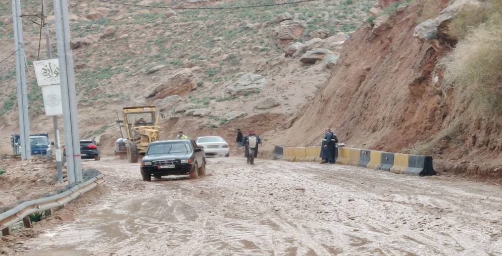 محافظ جرش: إغلاق مؤقت لشارع سيل الزرقاء الفرعي