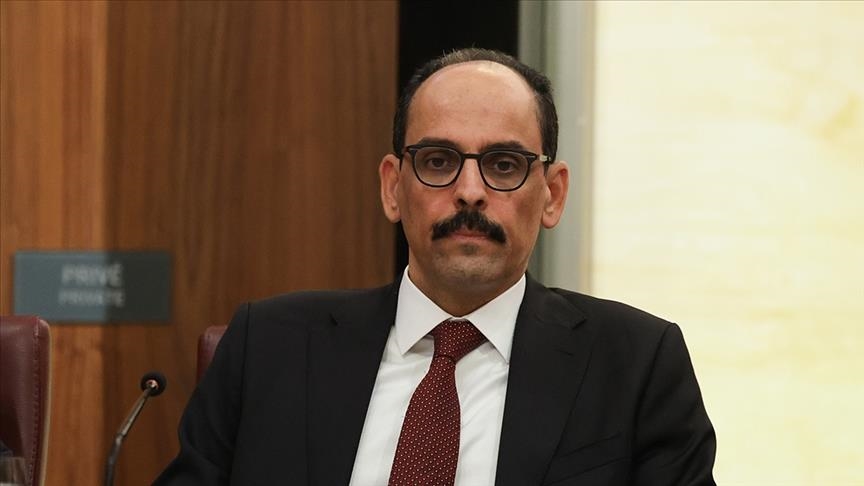 رئيس الاستخبارات التركي يلتقي مسؤولين مصريين وقطريين في القاهرة