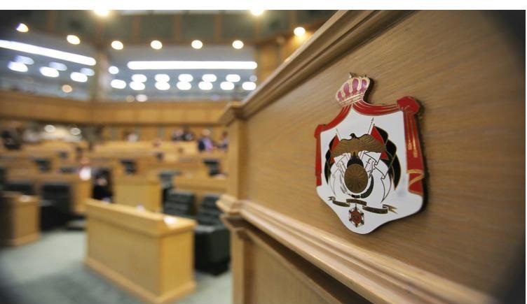 النقل النيابية تستمع لمطالب أصحاب مكاتب السيارات السياحية