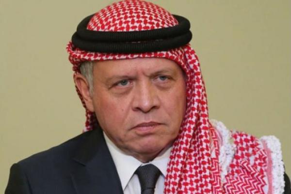 الملك والملكة يعزيان بأطفال الدعجة