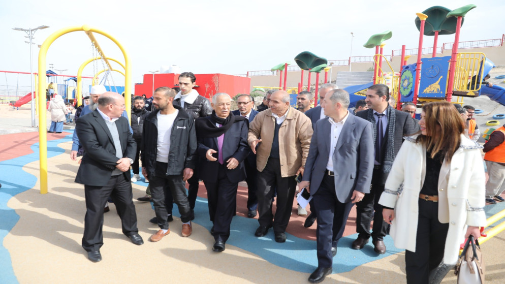 العيسوي يتفقد مشاريع مبادرات ملكية في إربد ..  صور