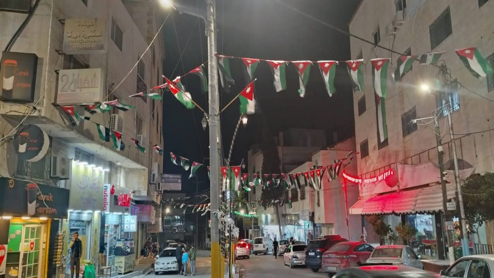 5 آلاف علم   ..  بلدية كفرنجة تستعد لاحتفالات يوم العلم  