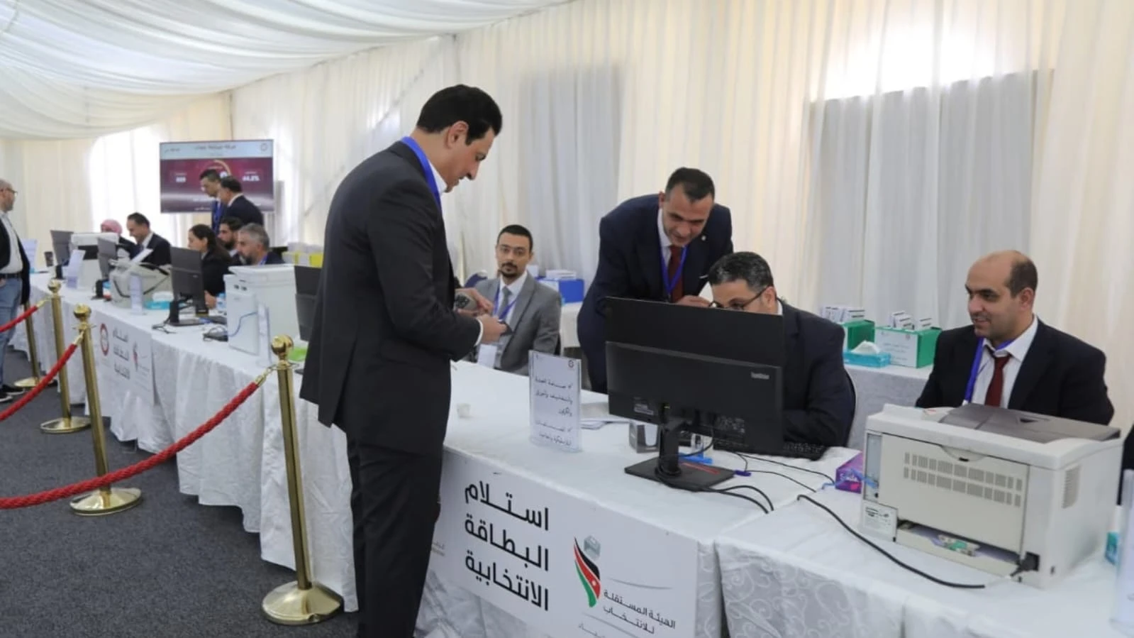 بدء الاقتراع في انتخابات صناعة عمان بعد إكتمال النصاب القانوني