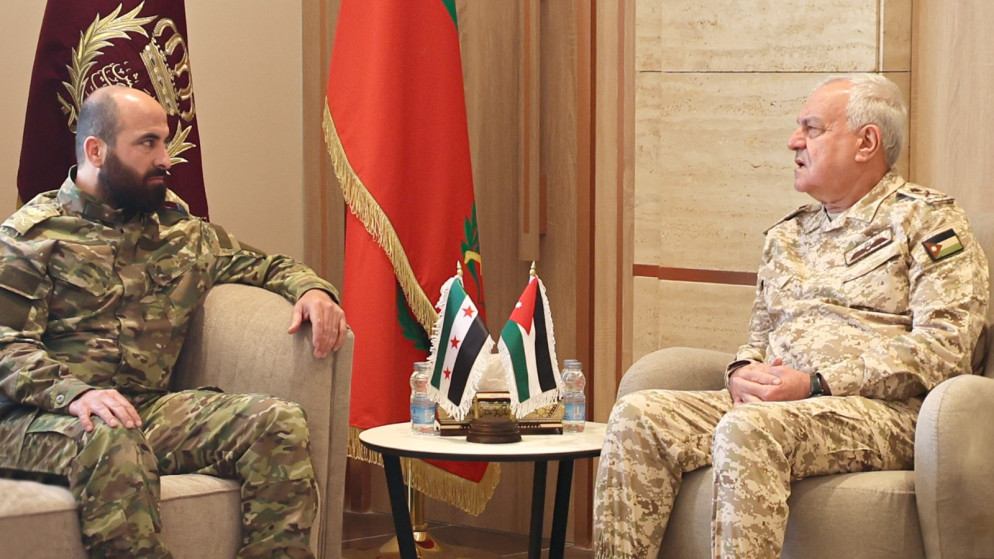 الحنيطي يستقبل رئيس هيئة الأركان العامة السورية لتعزيز التعاون العسكري