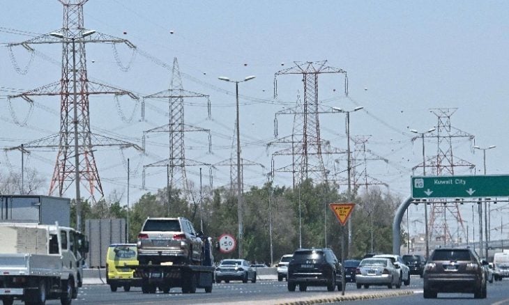 الكويت تتصدى لاعتداءات جوية للمرة الثانية الثلاثاء 