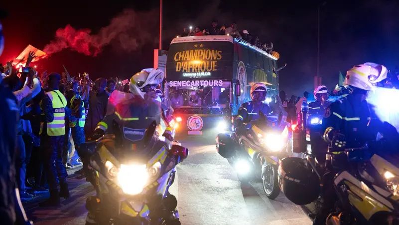 رئيس السنغال يستقبل أبطال أفريقيا وسط احتفالات جماهيرية