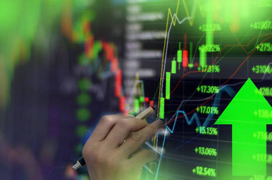 الأسهم البريطانية تفتح تعاملاتها الإثنين على ارتفاع