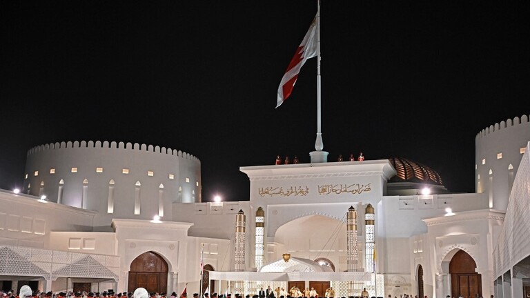 شاهد قصر الصخير الذي يستضيف القادة العرب بقمة البحرين .. فيديو  