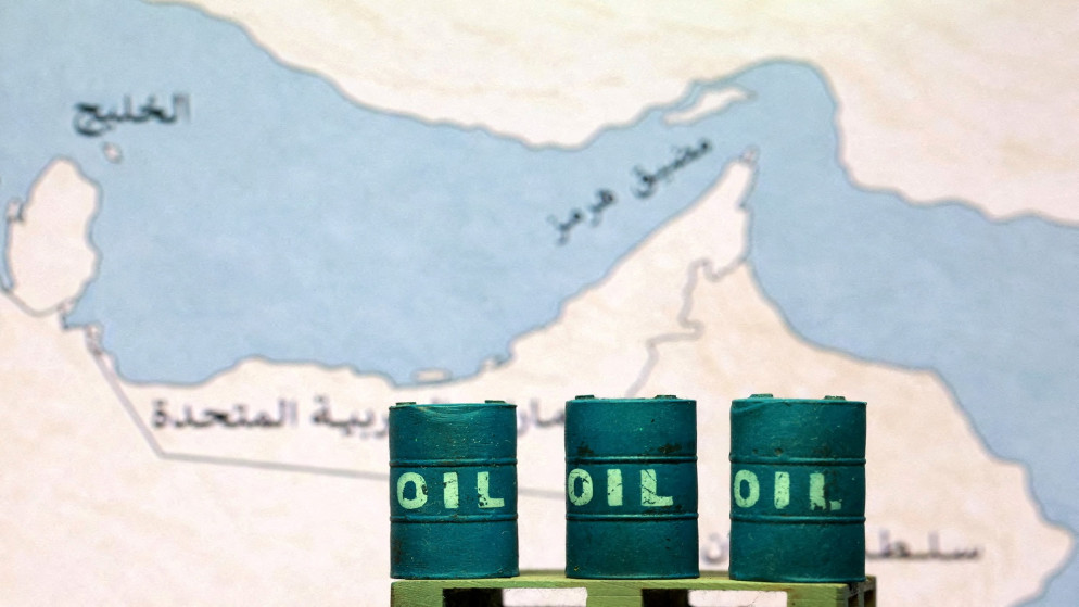 تباين بأسعار النفط إثر تجدد التوتر بين أمريكا وإيران