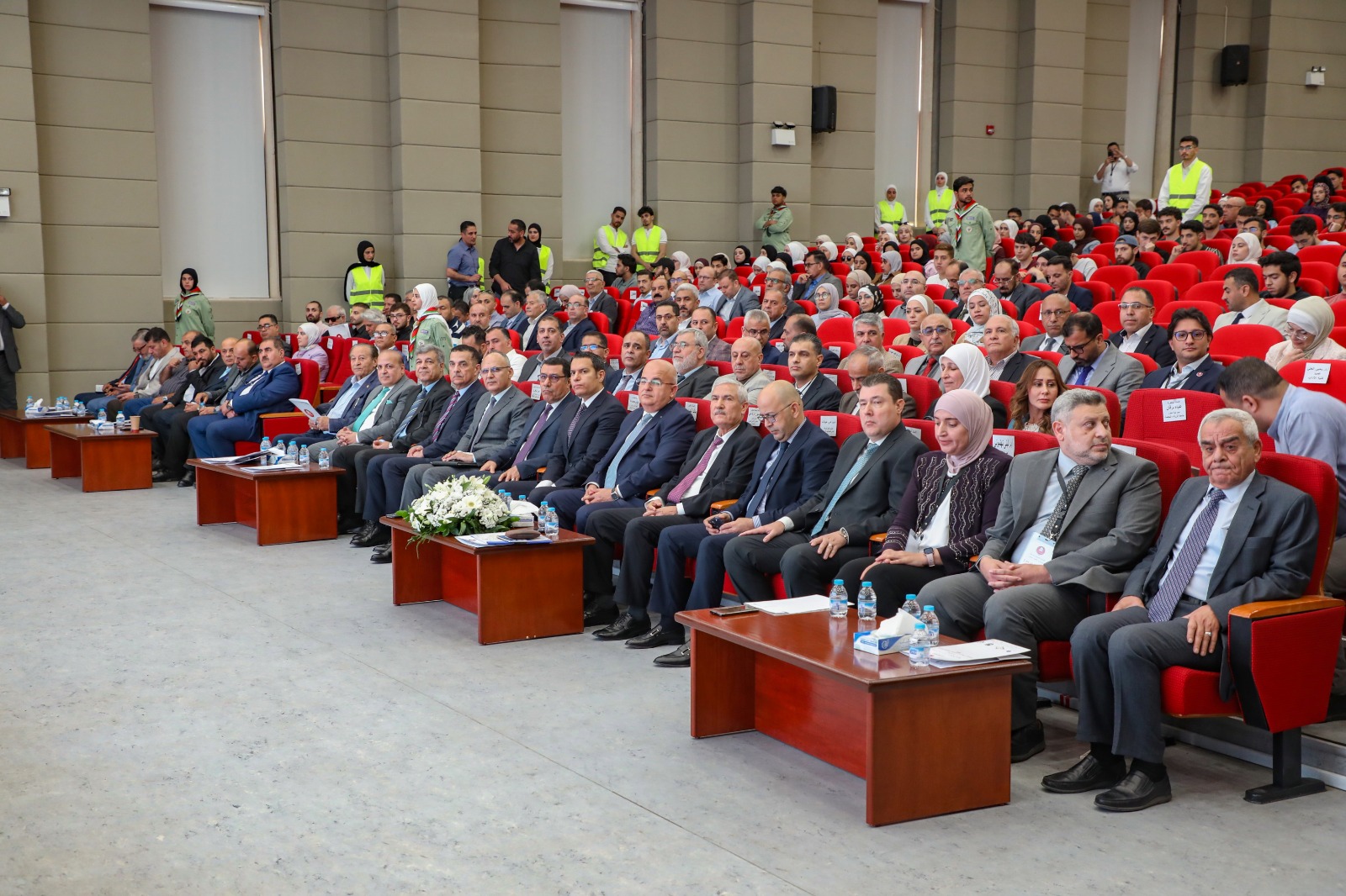 الجامعة الهاشمية تطلق الشراكة الأكاديمية الصناعية لتعزيز الاقتصاد 