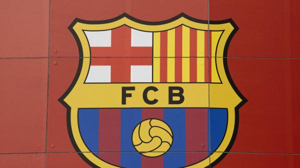 برشلونة يواجه تهديد الاستبعاد الأوروبي