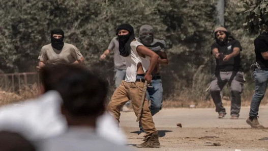 محافظ نابلس: هجمات المستوطنين محاولة لتهجير الفلسطينيين