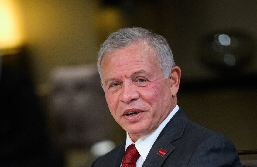 الملك يغادر أرض الوطن متوجها إلى السعودية