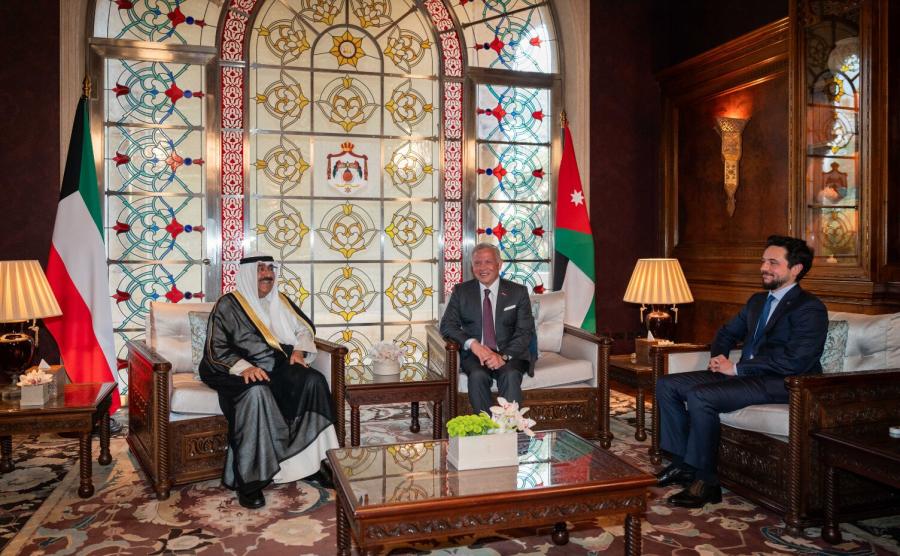 الملك وأمير دولة الكويت يؤكدان اعتزازهما بمستوى العلاقات الأخوية التاريخية بين البلدين