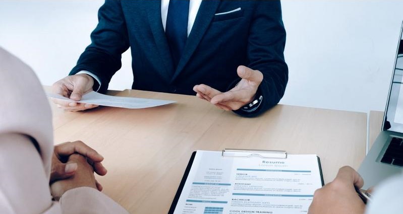 وظائف ومدعوون للاختبار التنافسي ولإجراء الفحص العملي