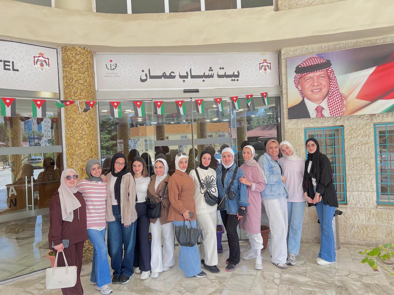 مركز إعداد القيادات الشبابية يختتم دورة الإنقاذ المائي للإناث