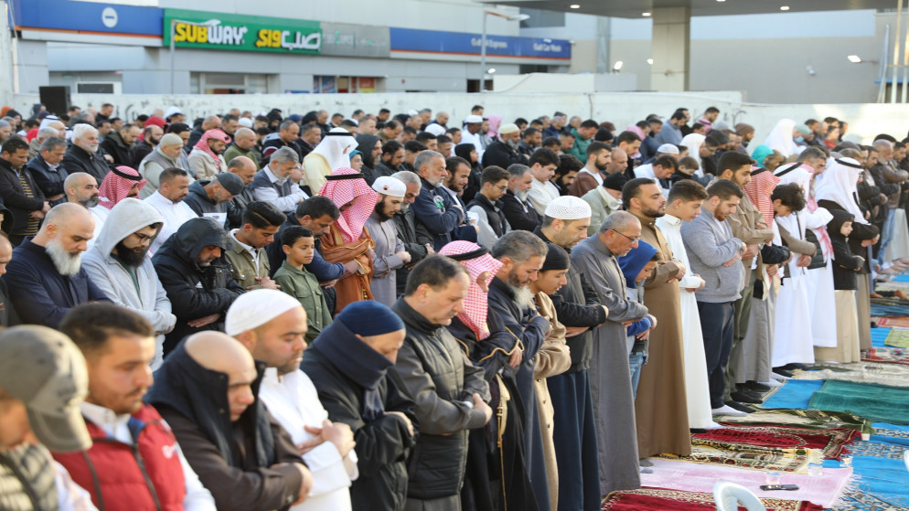 الأردنيون يؤدون صلاة العيد في جميع المحافظات