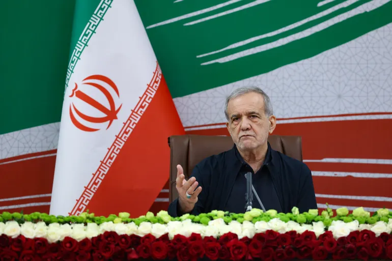 هذا ما حدث في لقاء بزشكيان ومجتبى خامنئي