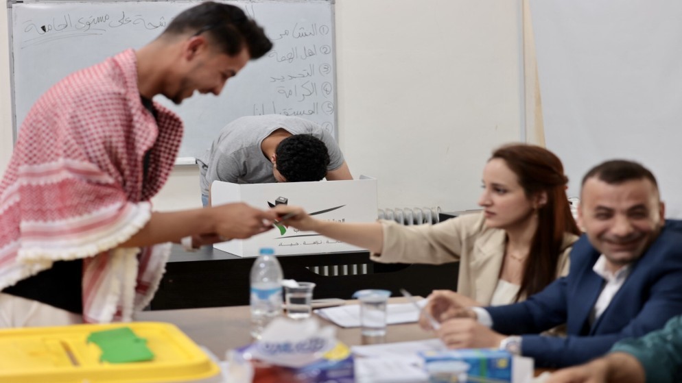 الأردنية تحقق مع الطلبة المشاركين بمشاجرة يوم الإنتخابات