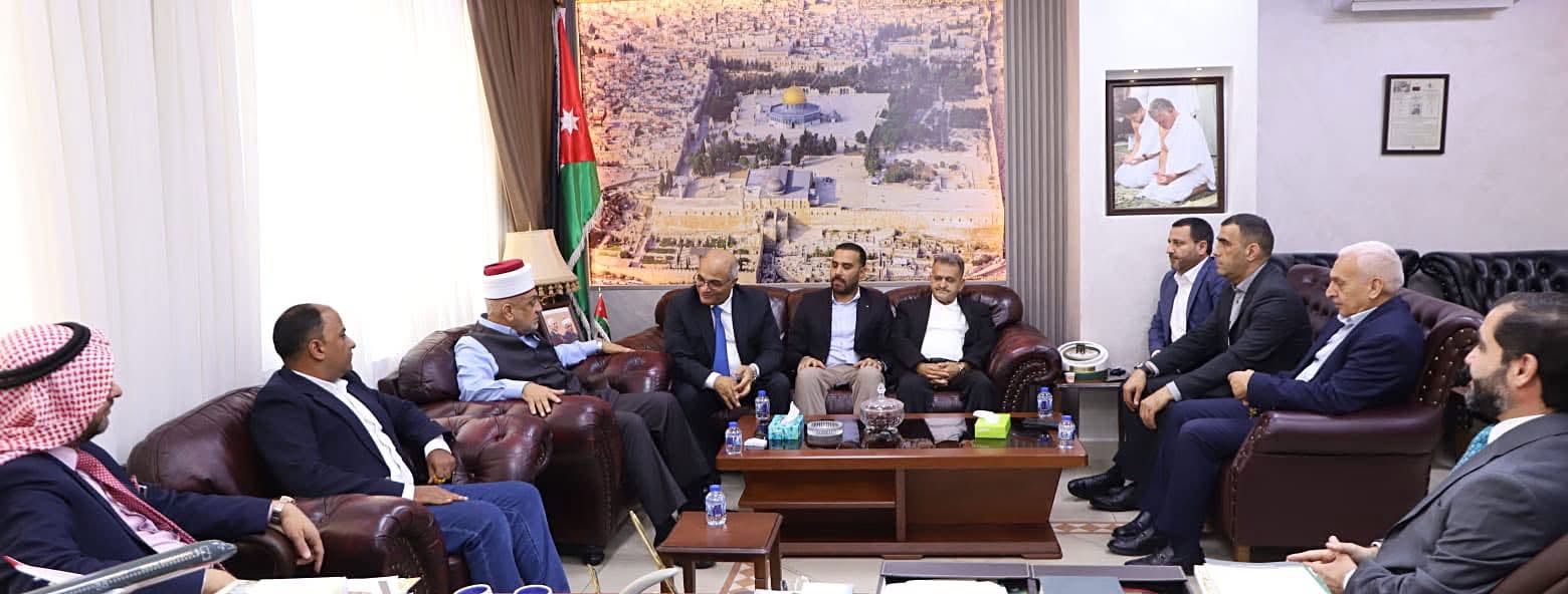 نقابة الصحفيين الأردنيين ووزارة الأوقاف تبحثان تعزيز التعاون الإعلامي