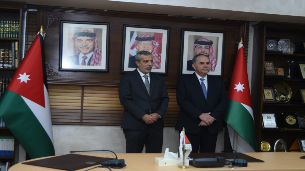 45 محامياً يؤدون اليمين القانونية