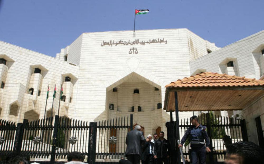 إحالة قضاة للتقاعد ..  أسماء