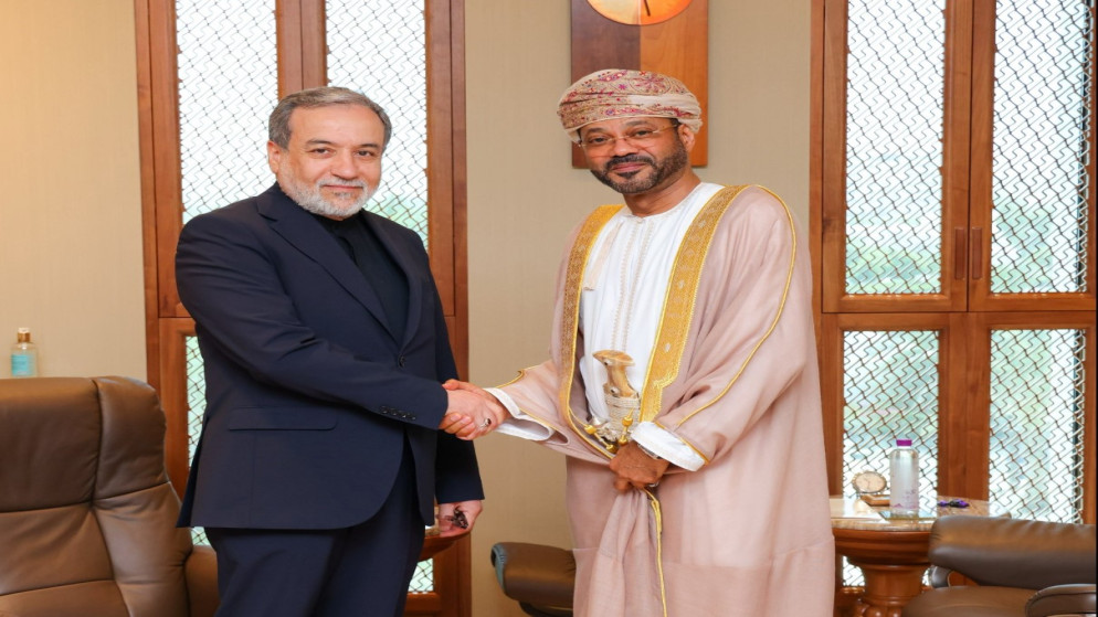 عُمان وإيران تتفقان على استمرار مباحثات سلامة الملاحة في هرمز