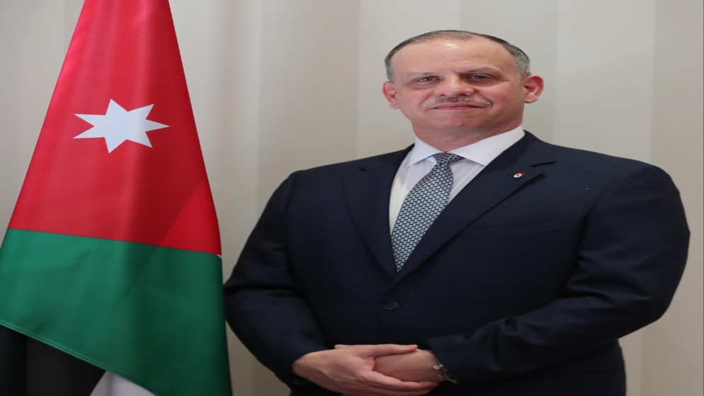  الأمير فيصل بن الحسين يؤدي اليمين الدستورية نائبا للملك