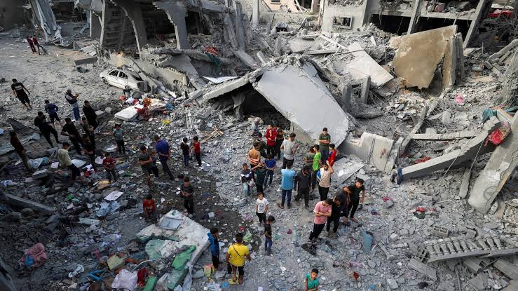إصابة فلسطينيين أحدهما جراحه خطيرة بقصف إسرائيلي شمالي غزة