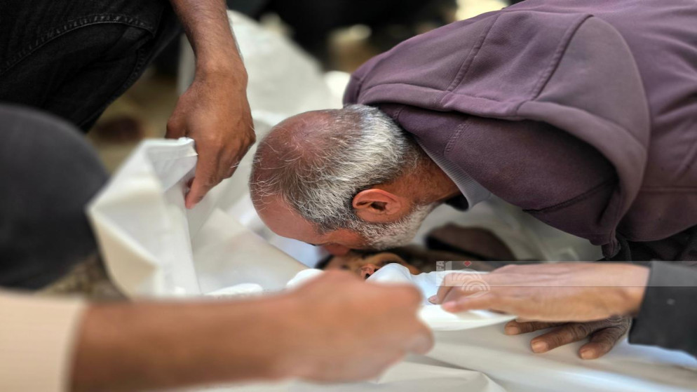 شهيد ومصابان في قصف للاحتلال الإسرائيلي على دير البلح