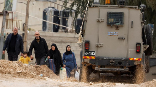 لندن تندد بجرائم المستوطنين وتدعو لحماية الفلسطينيين