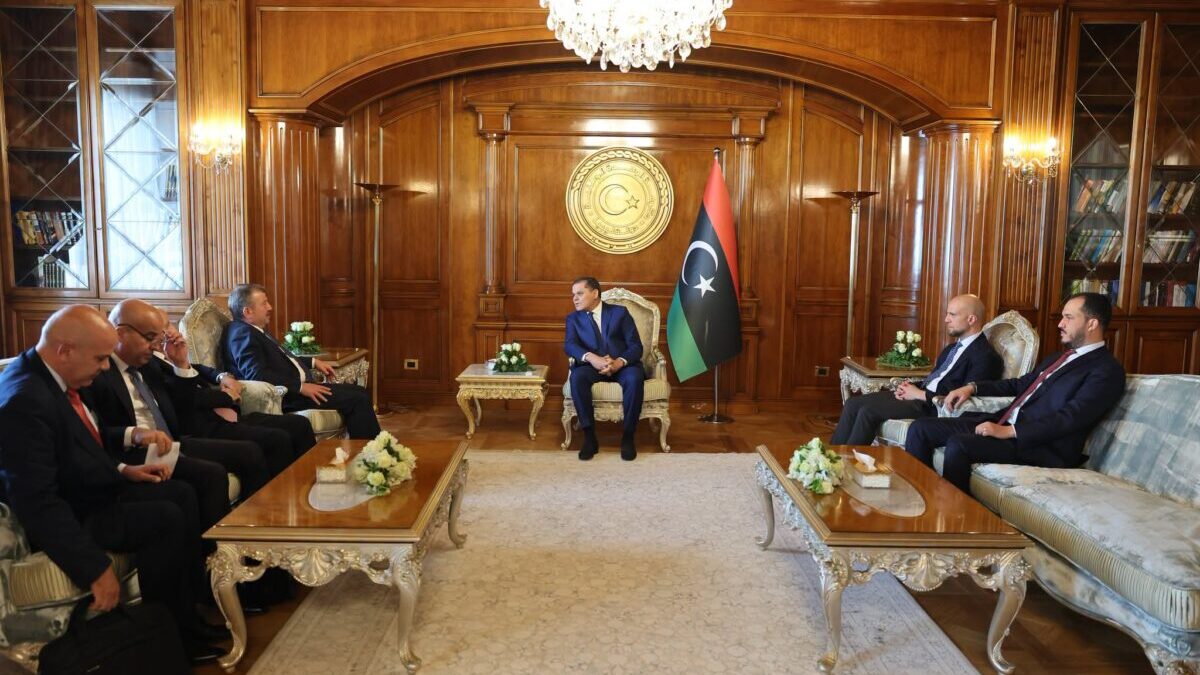 ليبيا ..  الدبيبة يبحث مع مدير المخابرات الأردنية العلاقات الثنائية