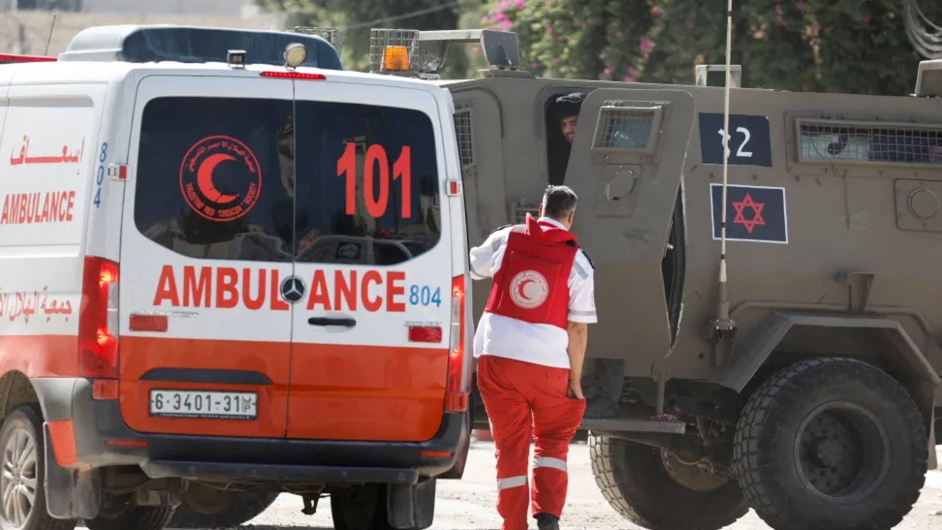 الهلال الأحمر الفلسطيني: شهيد ومصاب برصاص الاحتلال في قلقيلية