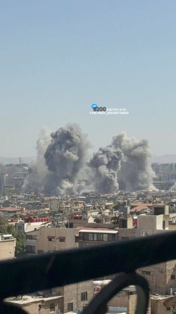 إسرائيل تقصف قصر الرئاسة ومبنى الأركان في دمشق ..  فيديو