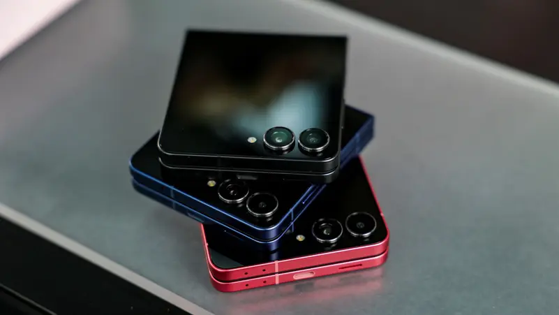 تسريبات: Galaxy Z Flip 8 قد يحتفظ بسرعة شحن 25 واط