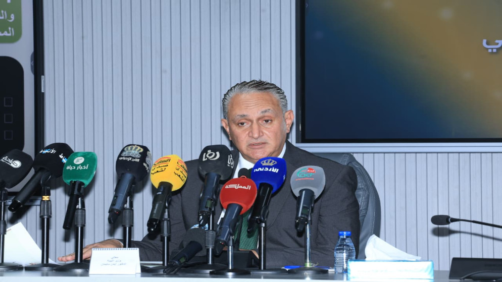 300 كاميرا متحركة لرصد المخالفات البيئية