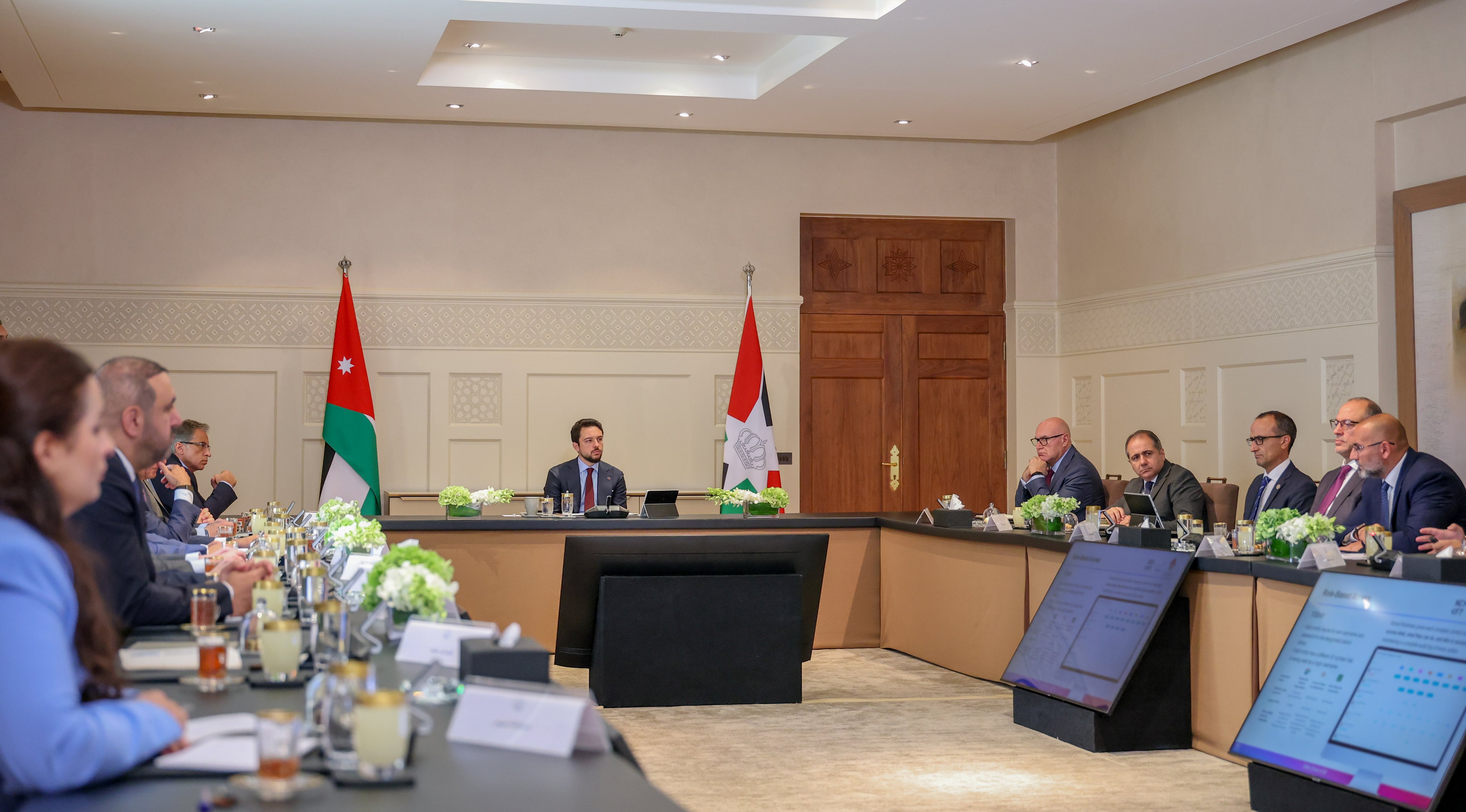 ولي العهد يترأس اجتماعا دوريا للمجلس الوطني لتكنولوجيا المستقبل