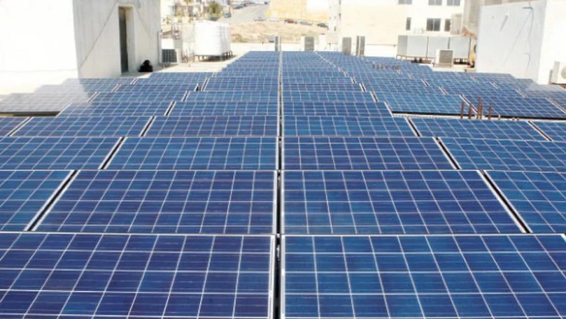 اتفاقية لتشغيل نظامين شمسيين مستقلين بالأغوار الجنوبية والمزرعة