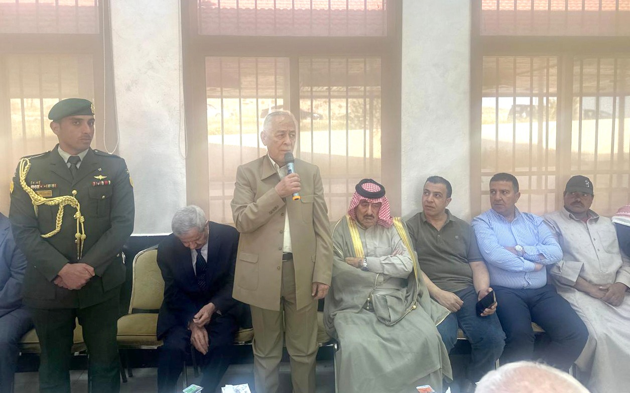 مندوبا عن الملك وولي العهد .. العيسوي يعزي عشيرة الكركي